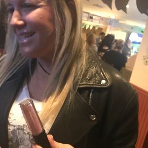 Meet your Posher, Jodi